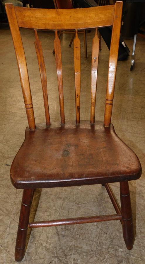 Antique Windsor Arrow Back Side Chair: Antique Windsor Arrow Back Side Chair. 32" H