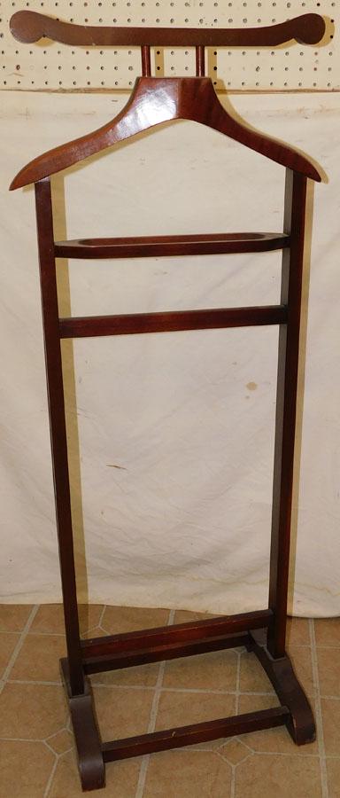 Mahogany Men's Valet: Mahogany Men's Valet. 47" H