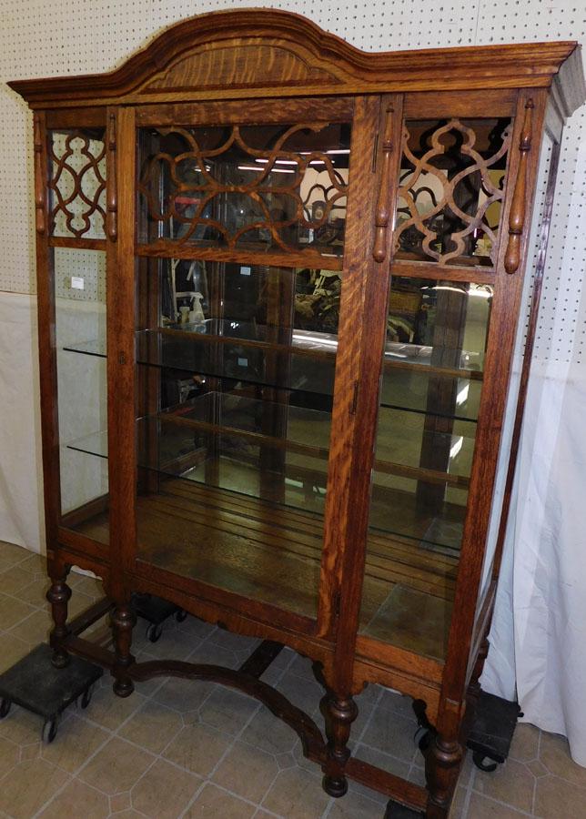 Antique Oak China Cabinet: Antique Oak China Cabinet . 48 1/4" W 18 1/4" D 66 1/4" H