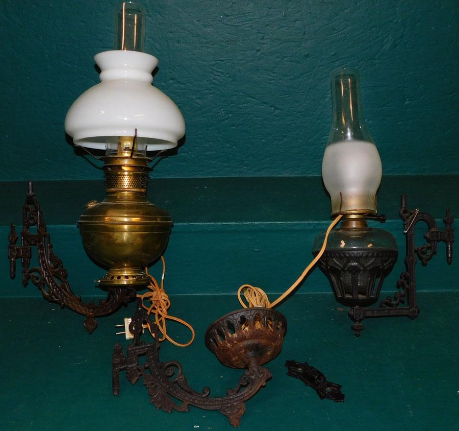 Lot Oil Lamps W/ Cast Iron Wall Brackets: Lot Oil Lamps W/ Cast Iron Wall Brackets. Up to 13" H