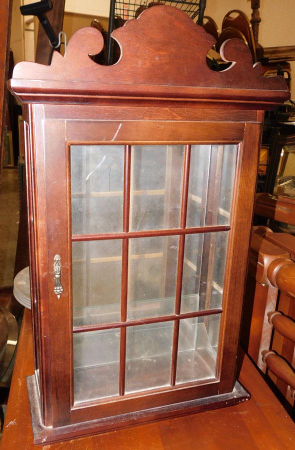 Mahogany Curio Cabinet: Mahogany Curio Cabinet. 15" W 6 1/2" D 24" H