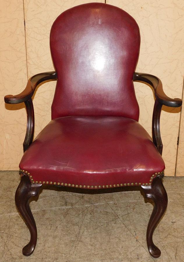 Mahogany Queen Anne Arm Chair: Mahogany Queen Anne Arm Chair . 39" H