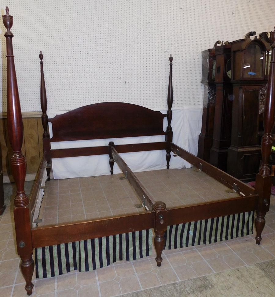 Mahogany Turn Post King Size Bed (1 of 5)