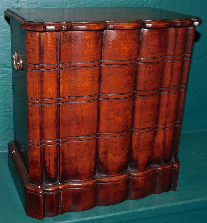 Mahogany Lift Top Box w Brass Carrying Handles (1 of 5)