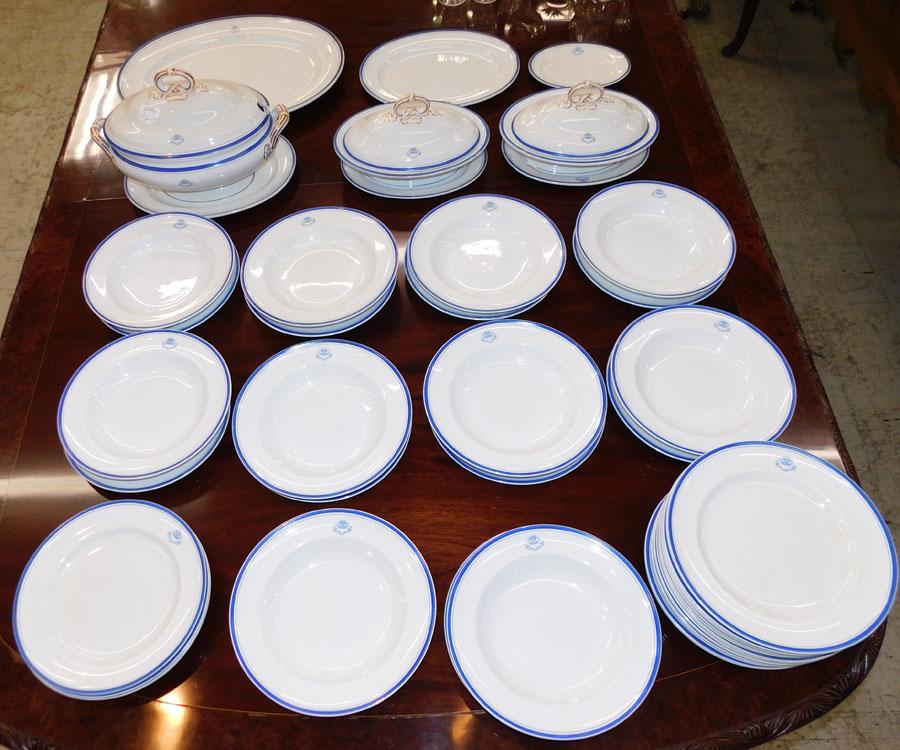 61 Pieces of English Porcelain Dinnerware (1 of 11)