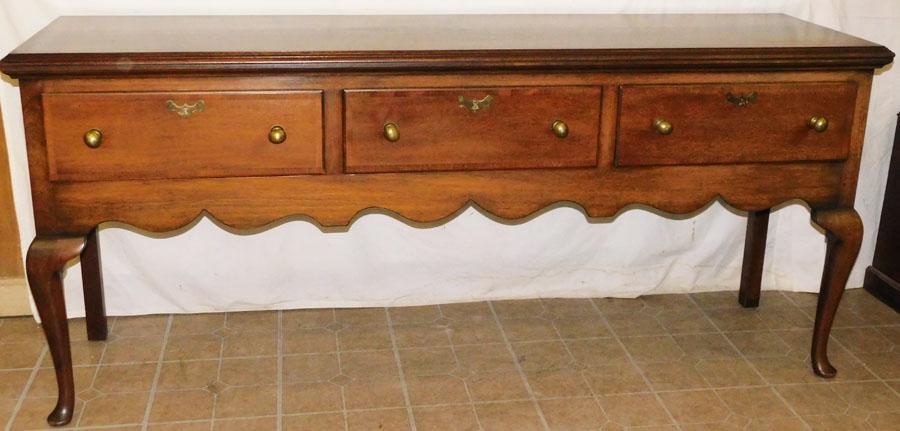 Mahogany QA 3 Dr Sideboard by CW Kittinger (1 of 6)