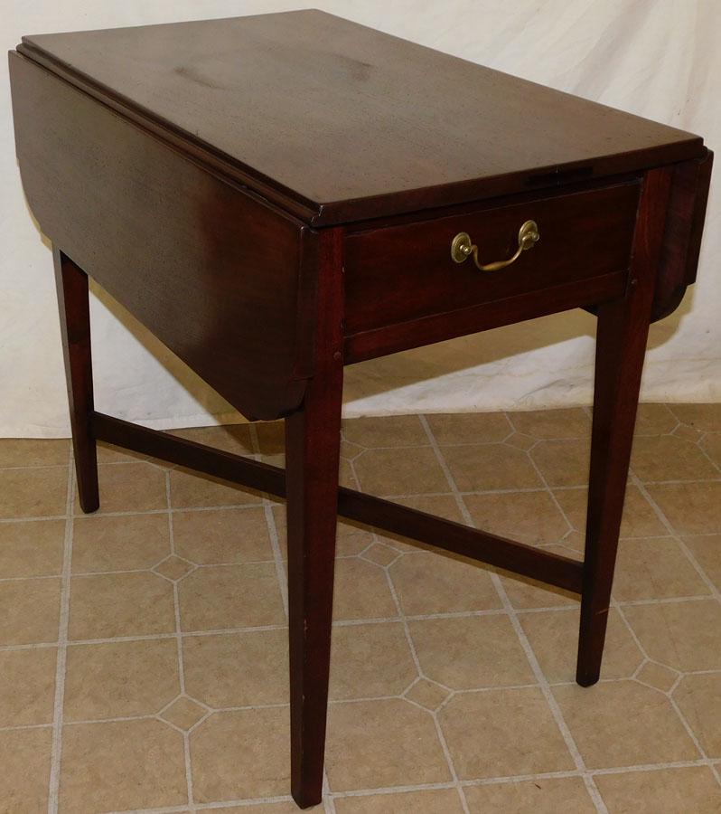 Early 19th C Mah Stretcher Base Pembroke Table (1 of 5)