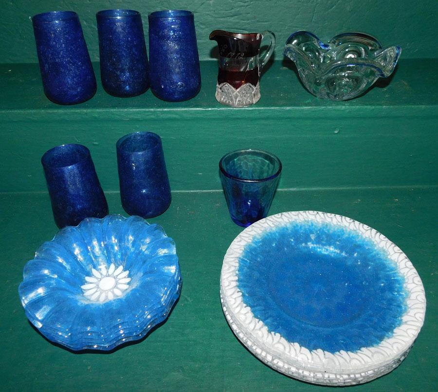 Lot Colored Glass Items (1 of 3)
