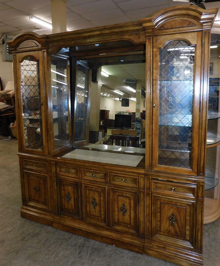 4 Pc Mirrored Back Dual Side Curio By Stanley Furn. Co.: 4 Pc Mirrored Back Dual Side Curio By Stanley Furn. Co.. 78" W 18" D 79 3/4" H
