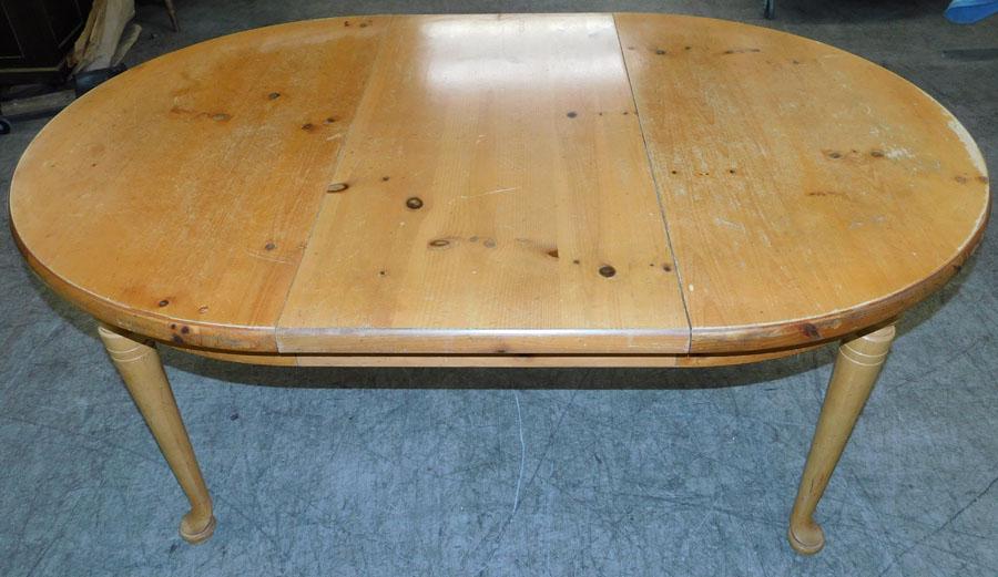 Pine Dining Table W/ 1 Leaf (1 of 3)