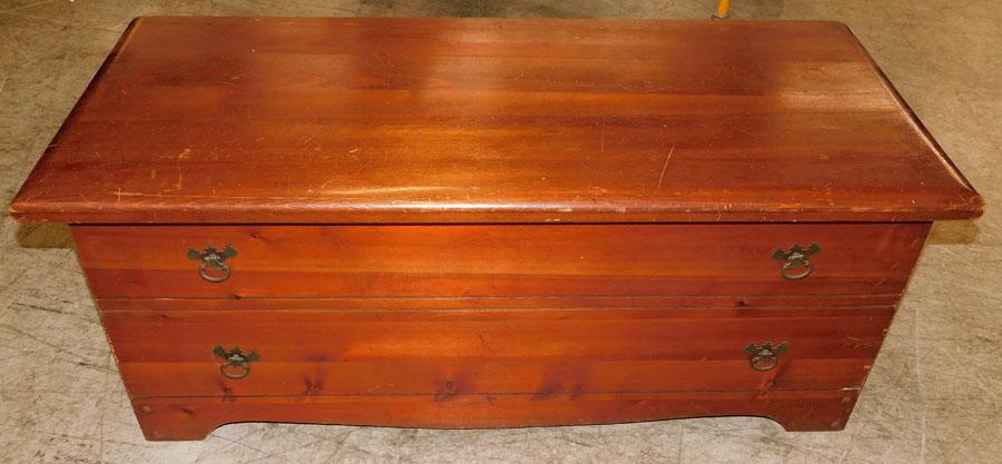 Antique Pine Cedar Lined Blanket Chest (1 of 4)
