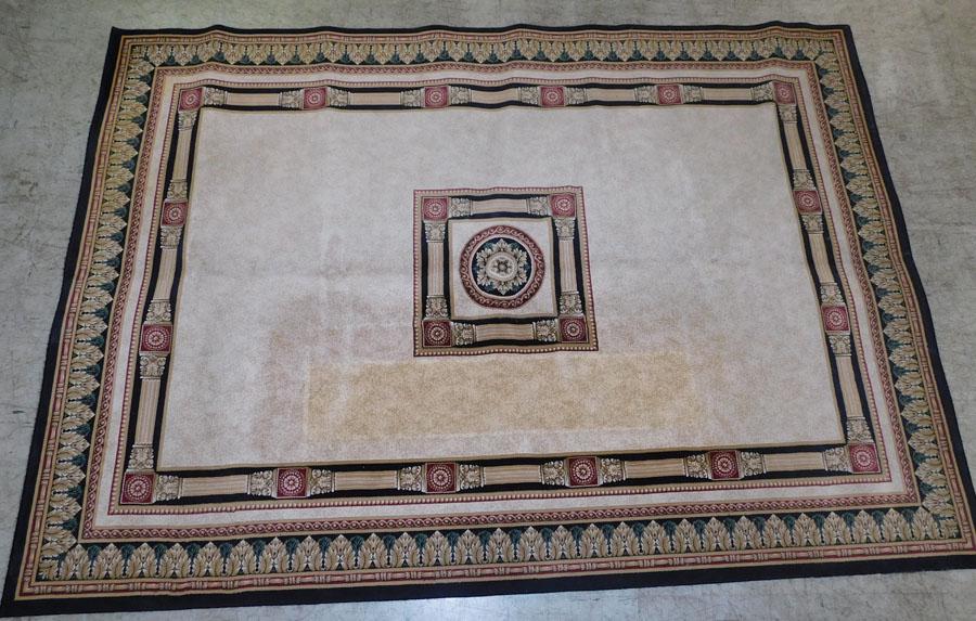 7' 11" X 11' 2"  Machine Made Rug (1 of 4)