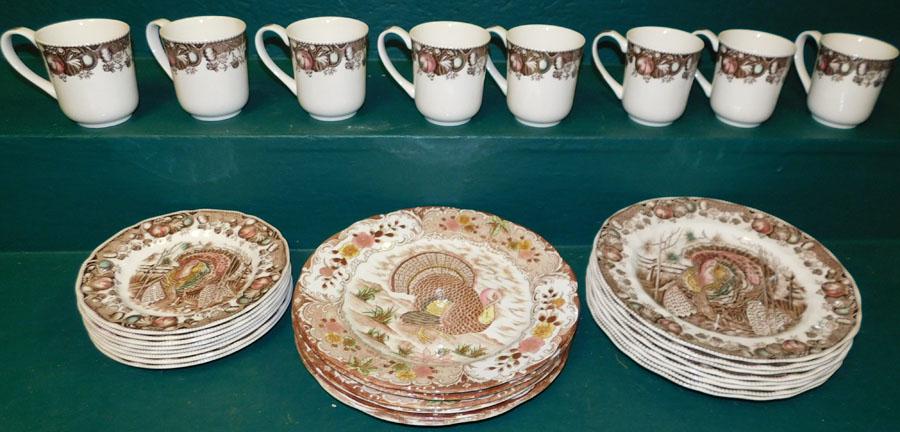 Lot Johnson Bros. Dinnerware " His Majesty" (1 of 5)