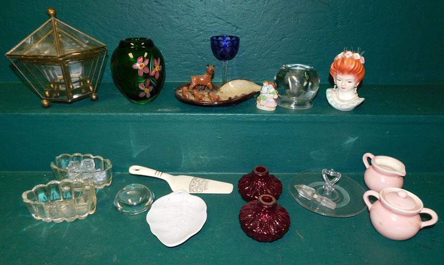 Lot Art Glass Vases -- Cream & Sugar -- Nesting Boxes (1 of 6)