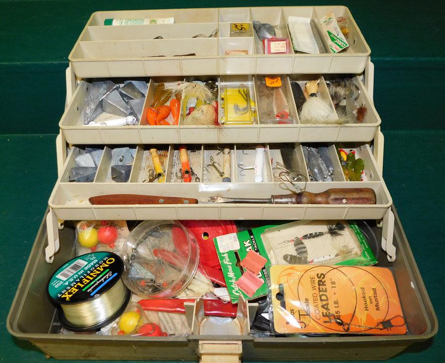 Tackle Box W/ Contents (1 of 4)