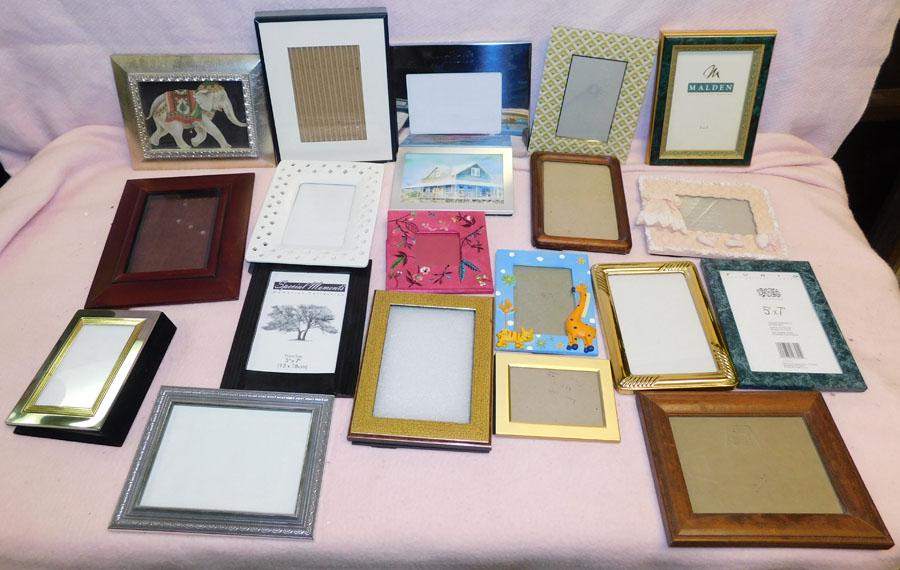 Lot Picture Frames: Lot Picture Frames.