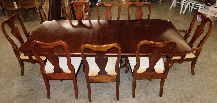 Mahogany Dining Table & 8 Chairs (1 of 4)