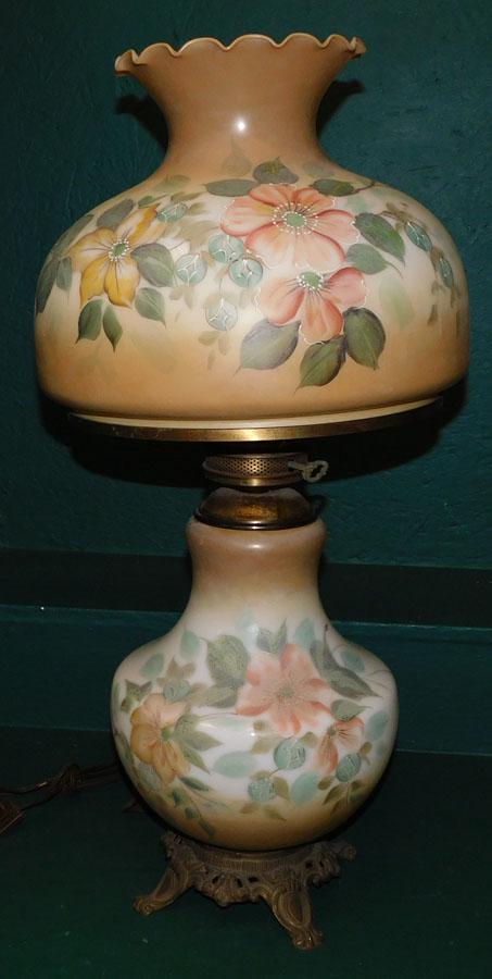 Vintage Hand Painted GWTW Lamp (1 of 3)