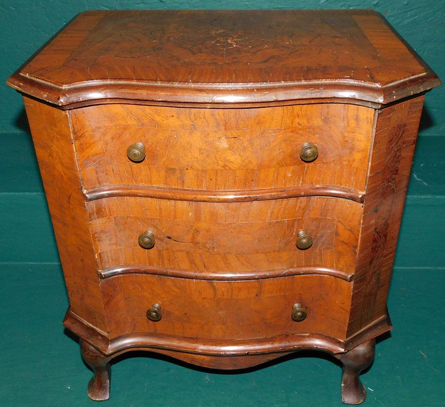Burl Walnut 3 Drawer Diminutive Chest (1 of 4)