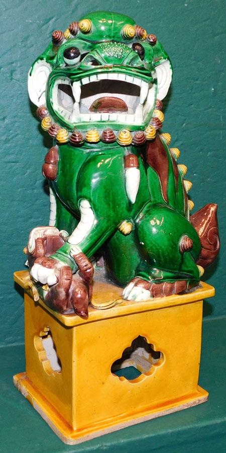 Porcelain Oriental Foo Dog (1 of 6)