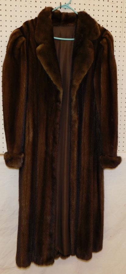 Ladies Mink Coat ( No Size Determined) (1 of 4)