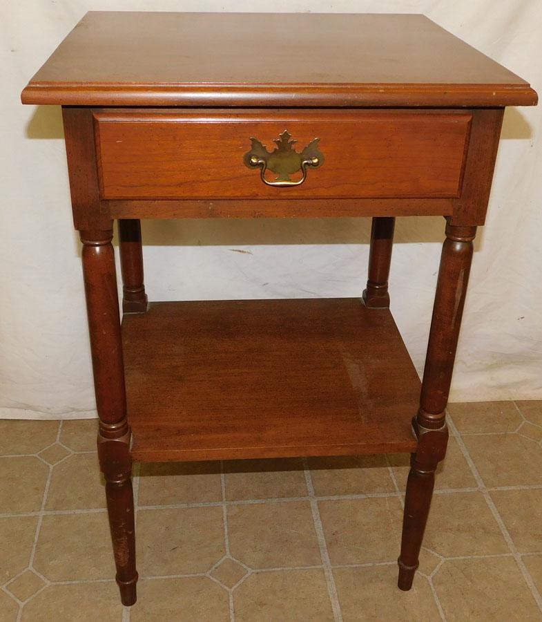 Cherry One Drawer Night Stand (1 of 3)