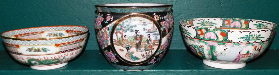 Two Oriental Porcelain Bowls & 1 Oriental Jardiniere (1 of 3)