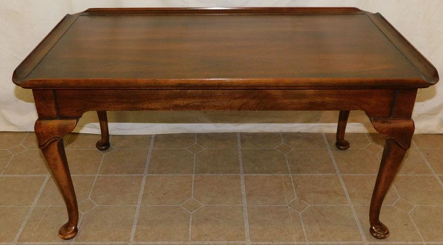 Mahogany Queen Anne Coffee Table W/ Slides (1 of 2)