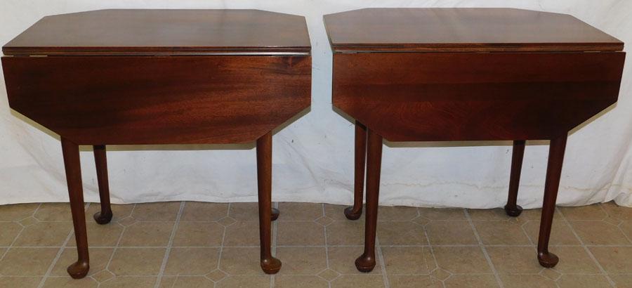 Pair Mahogany  Drop Leaf Side Tables (1 of 6)