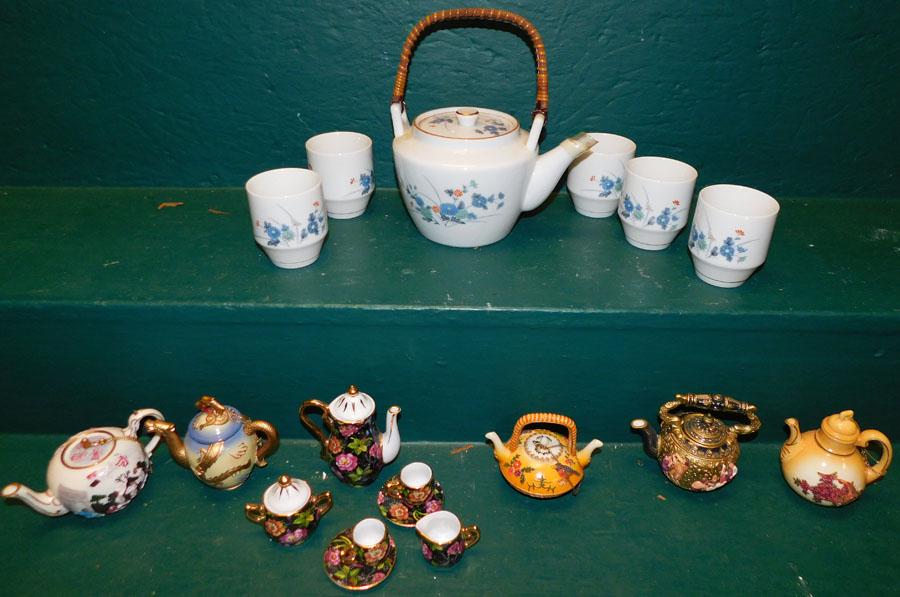 Lot Oriental Porcelain Tea Sets (1 of 6)