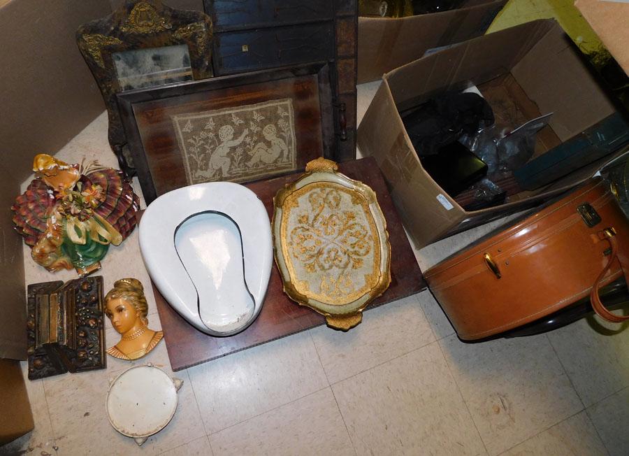 Lot Bookends -- Chalk -- Wood -- Metal Items: Lot Bookends -- Chalk -- Wood -- Metal Items.
