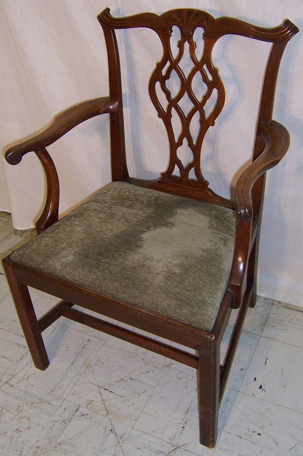 18th c mahogany Chippendale straight leg arm chair