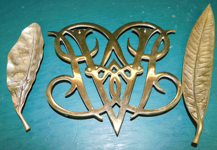 3 Piece Colonial Williamsburg Lot (1 of 4)