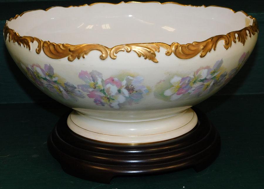 Lrg Limoge T&V Floral Ped Bowl on Teakwood Stand (1 of 4)