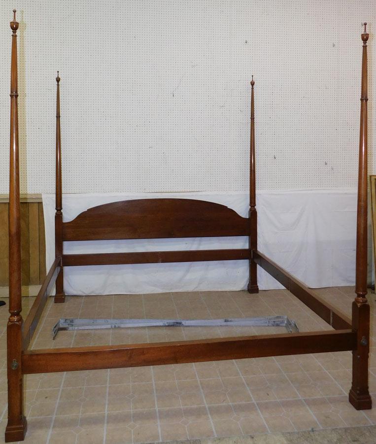 Cabinetmade Wal 4 Post King Bed Attrib to Pug Moore (1 of 7)