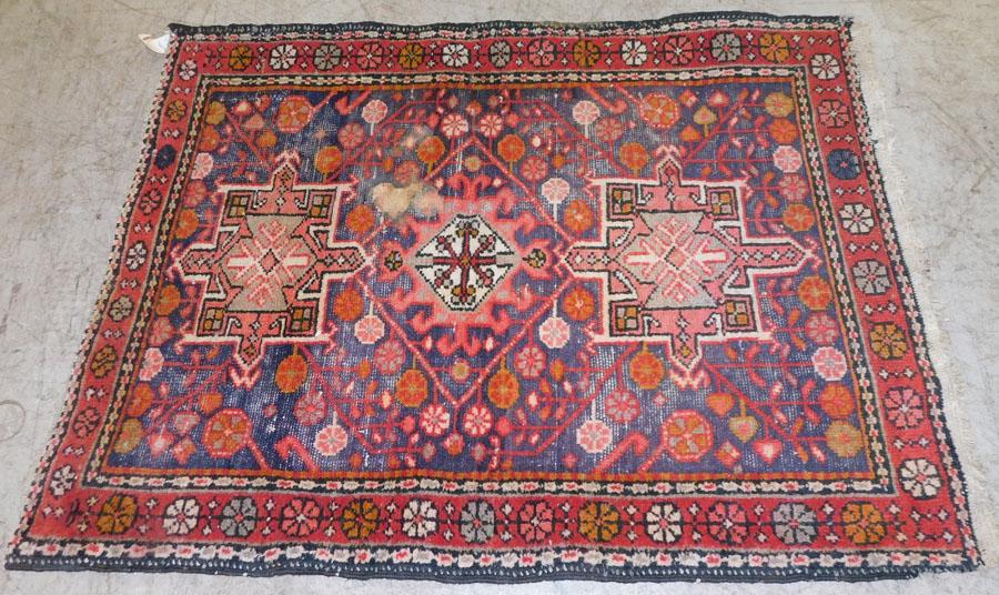 Handmade Oriental Rug. 3' 3" X 4' 4" (1 of 4)