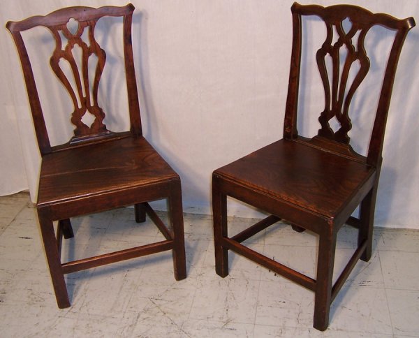 Pair 18th century elm Chippendale chairs: Pair 18th century elm Chippendale chairs
