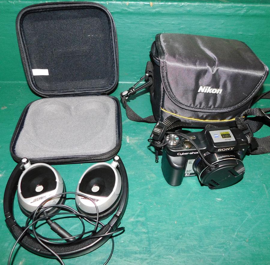Bose Headphones & Sony Camera (1 of 2)