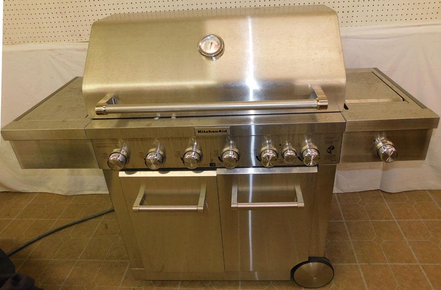 Kitchen Aide Stainless Grill W/ Cover  (Natural Gas) (1 of 5)