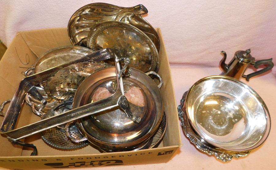 Lot of Silverplate, Teapots, Bowls, Trays (1 of 2)