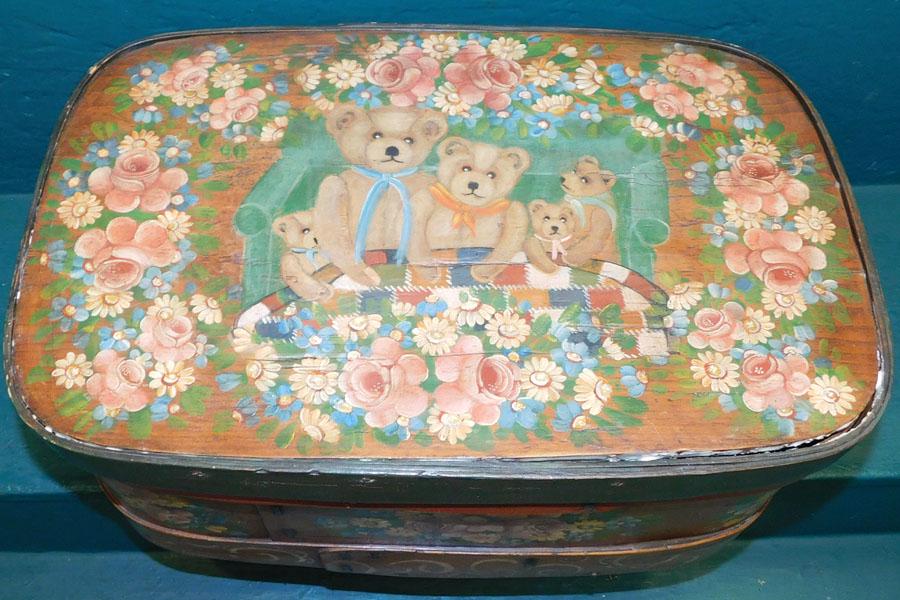 Paint Decorated Wedding Box (1 of 8)