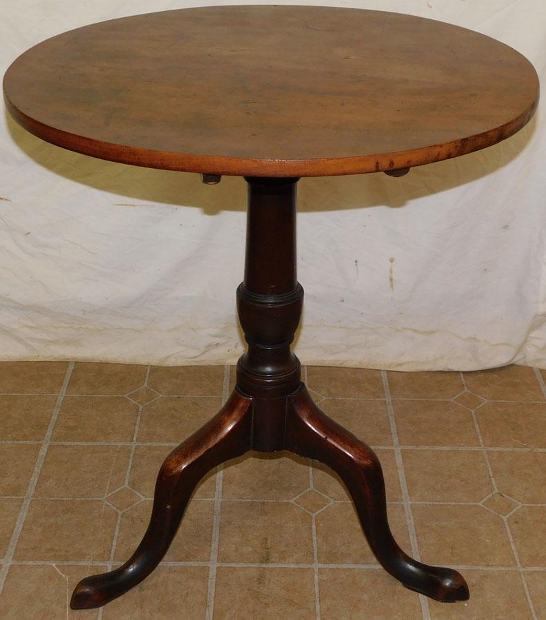 19th C Mahogany Queen Anne Tilt Top Table (1 of 5)