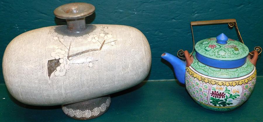 Chinese Pottery Foot Warmer & Tea Pot (1 of 6)