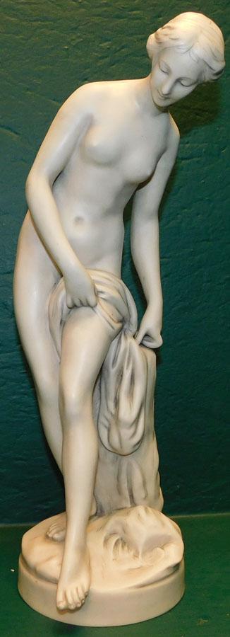 Royal Dux Figure Of Lady (1 of 5)