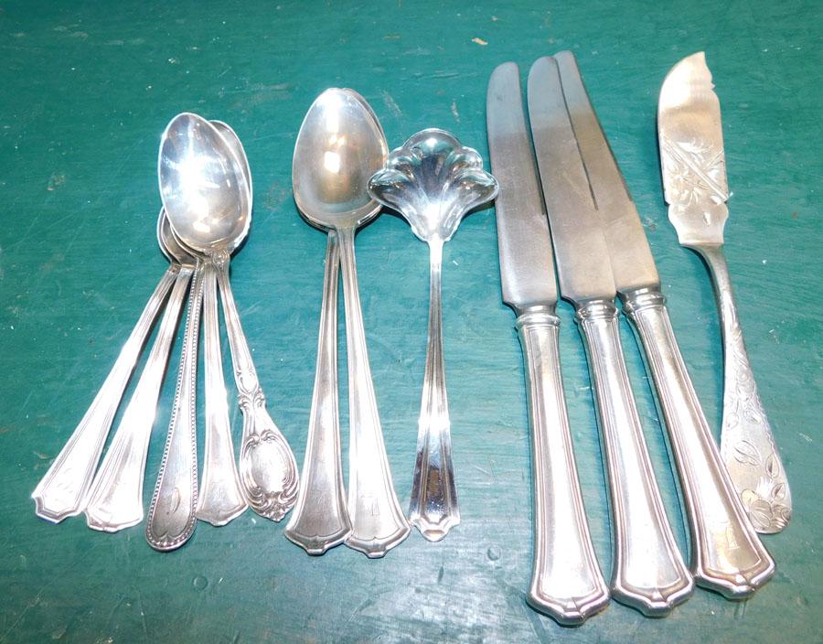 13 Pc Sterling Flatware (10.5 Toz) (1 of 2)