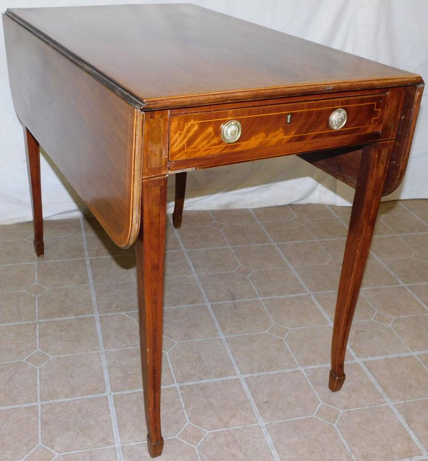 19th C Mahogany Banded Top Pembroke Table (1 of 4)