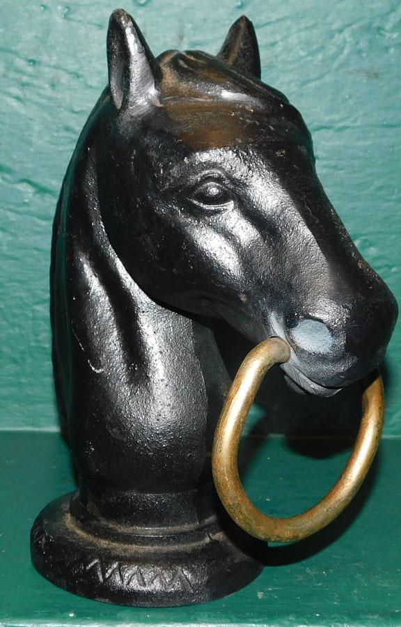 Cast Iron Horse Head Hitching Post Top (1 of 3)