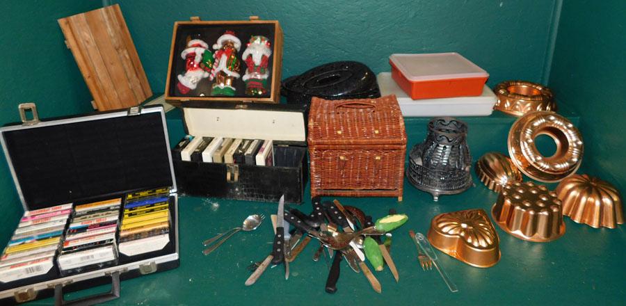 Lot Of Baskets -- Molds -- Misc. Boxes (1 of 7)