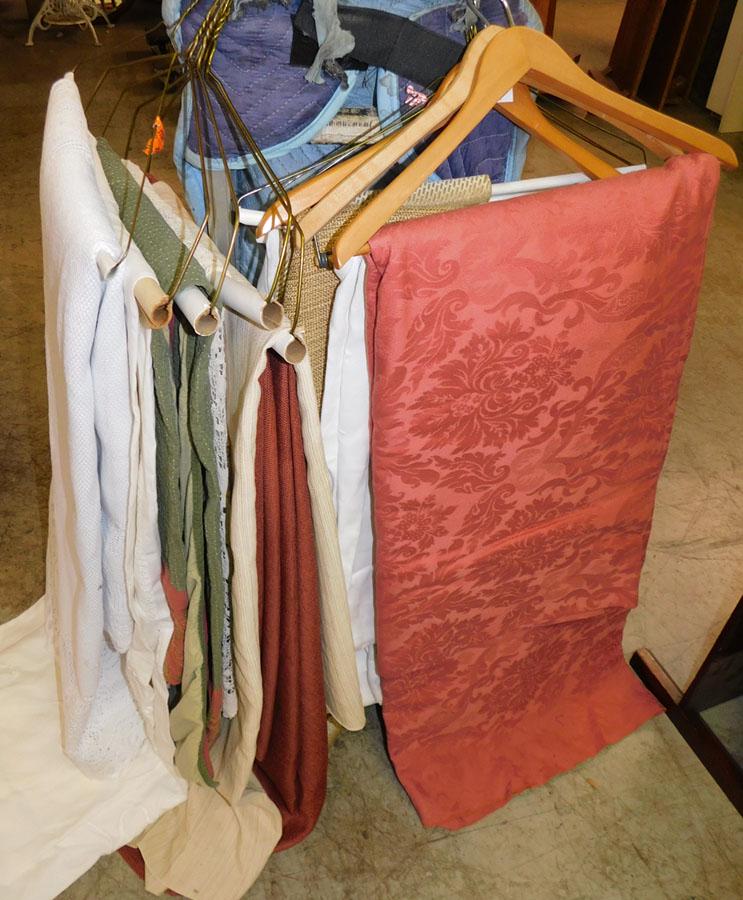 Lot Of Linens: Lot Of Linens.