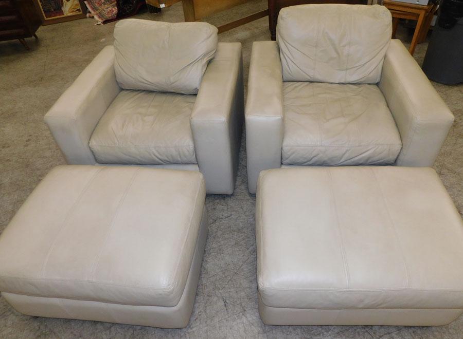 Two Leather Club Chairs & 2 Ottomans (1 of 5)